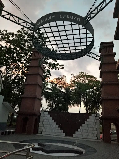 Seni bina dalaman di Bandar Labuan