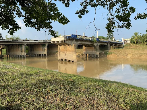 Seni bina dalaman di Buloh Kasap